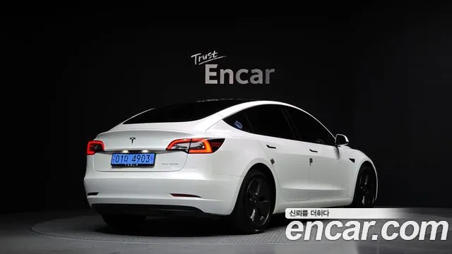 Tesla Model 3 2021