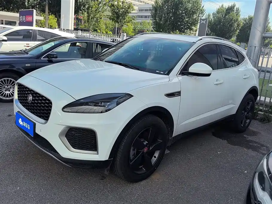 Jaguar E-Pace 2024