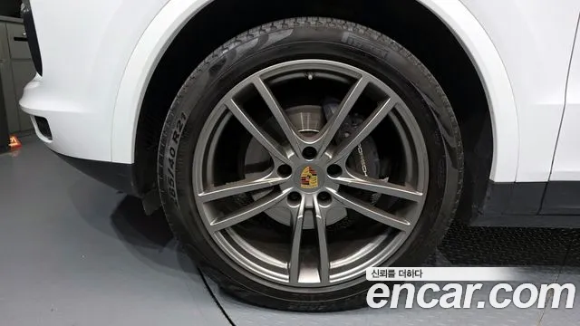 Porsche Cayenne 2023