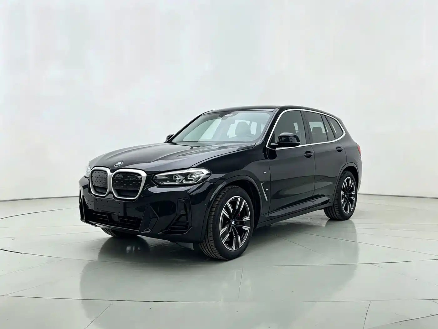 BMW iX3 2024
