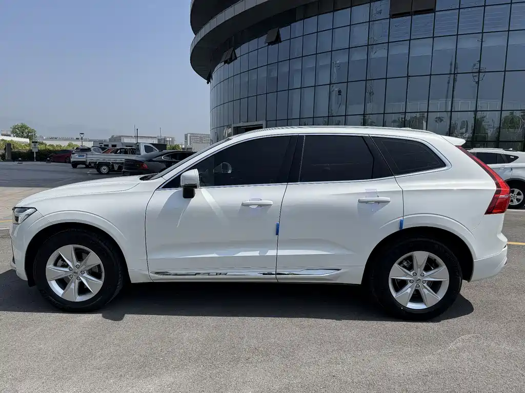 Volvo XC60 2022