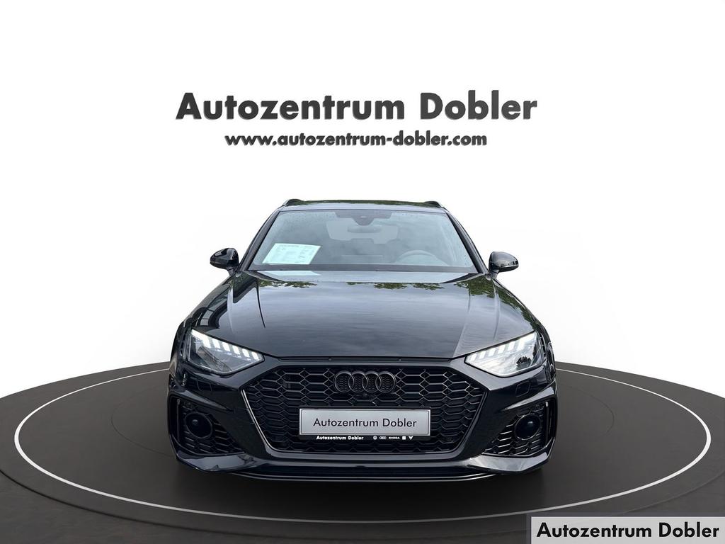 Audi RS4 2024