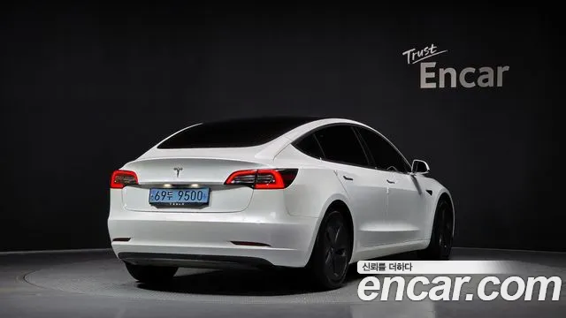 Tesla Model 3 2020