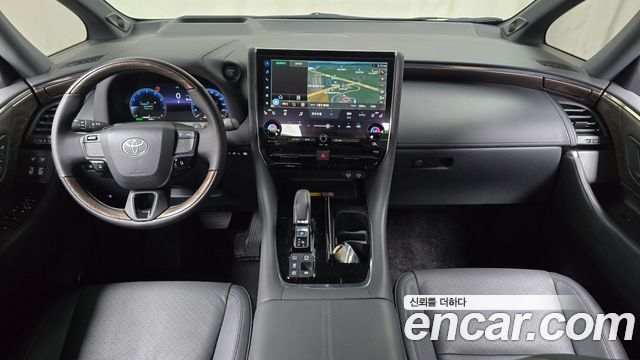 Toyota Alphard 2025