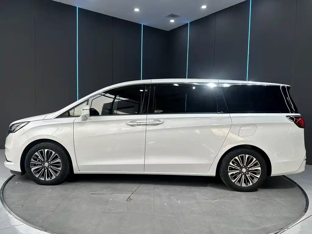 Buick GL8 2021