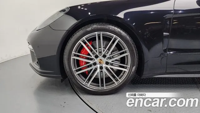 Porsche Panamera 2020