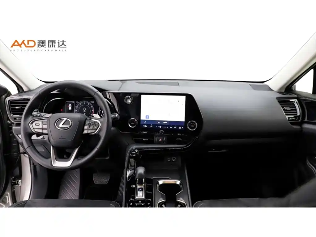 Lexus NX 2023