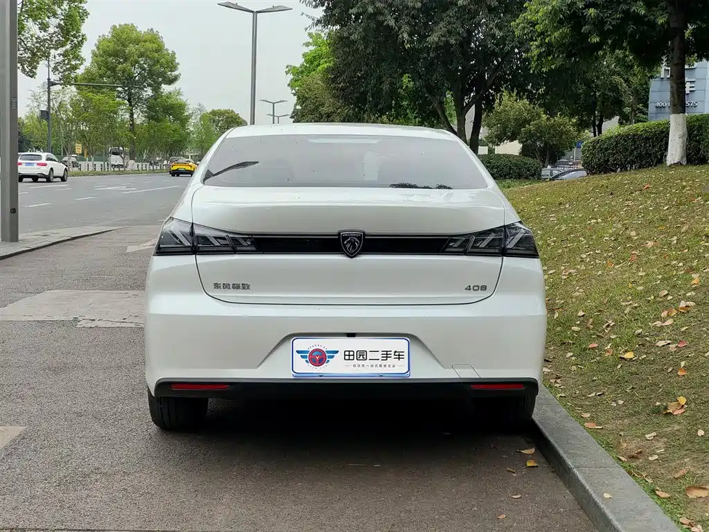 Peugeot 408 2024