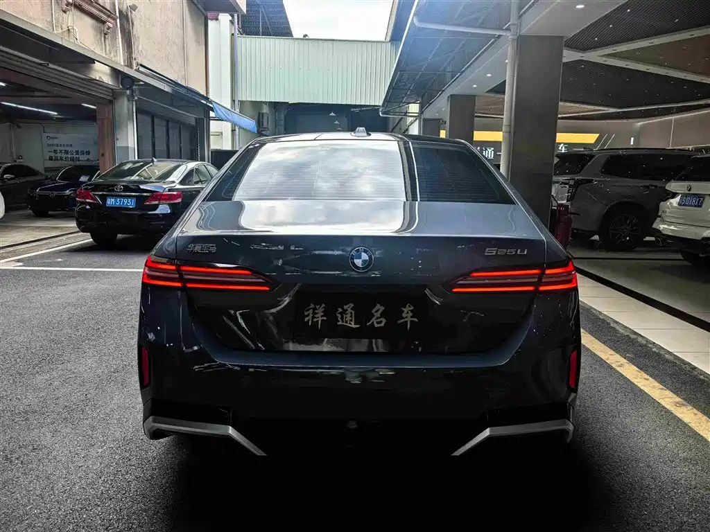 BMW 5 серии 2024