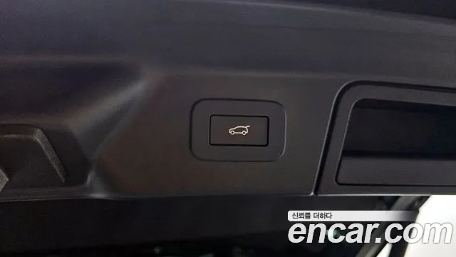 Land Rover Range Rover Velar 2024