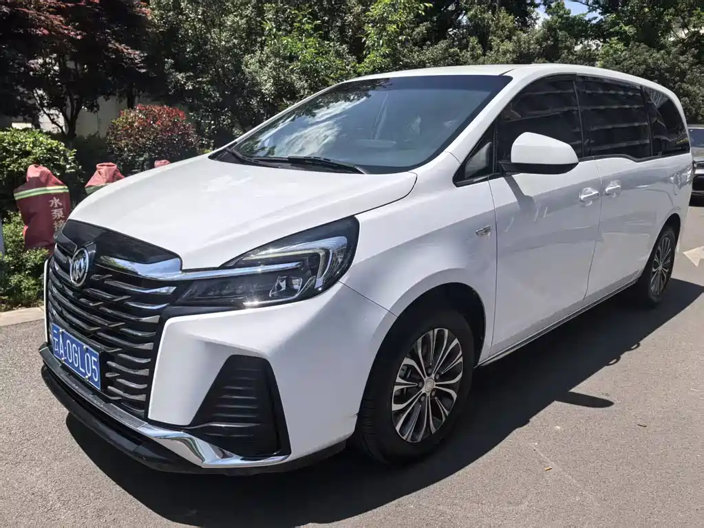 Buick GL8 2023