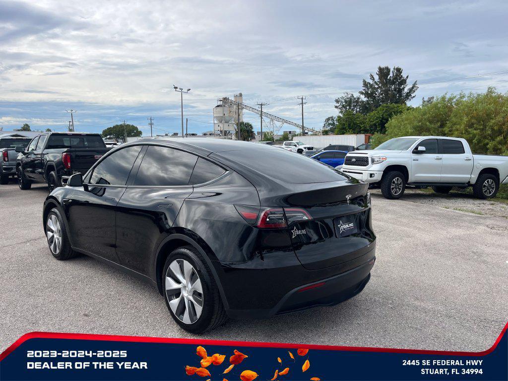 Tesla Model Y 2024