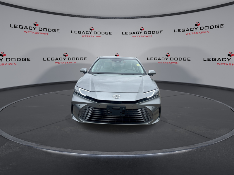 Toyota Camry 2025
