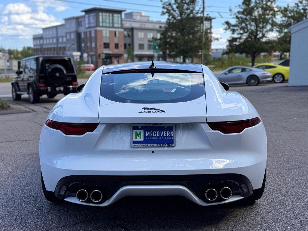 Jaguar F-Type 2024