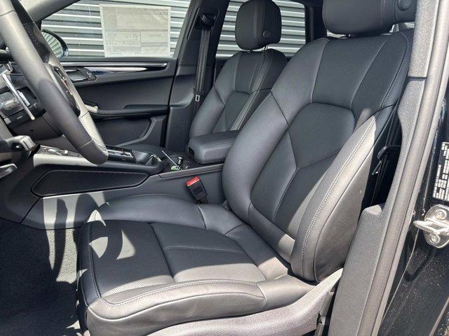 Porsche Macan 2025