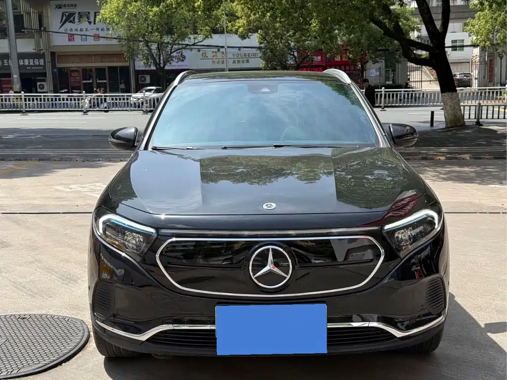 Mercedes-Benz EQA 2023