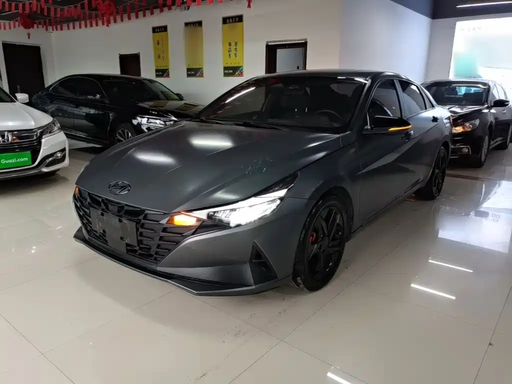 Hyundai Elantra 2022