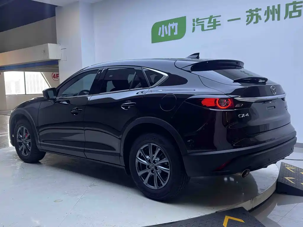 Mazda CX-4 2023