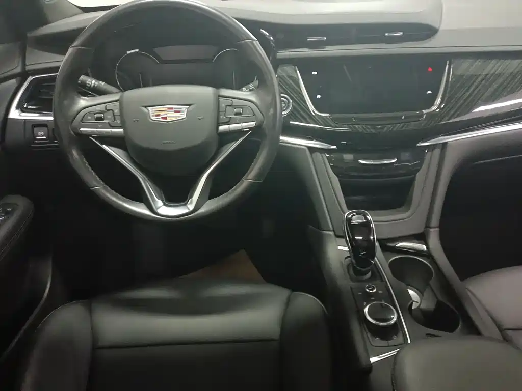 Cadillac XT6 2021