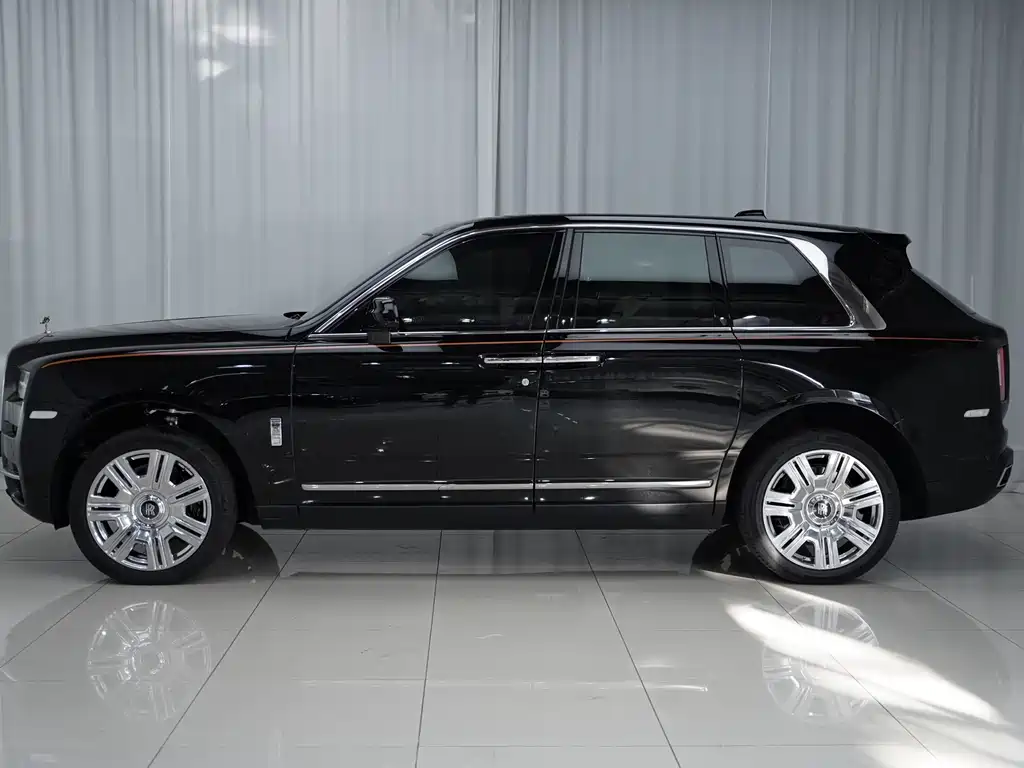 Rolls-Royce Cullinan 2025
