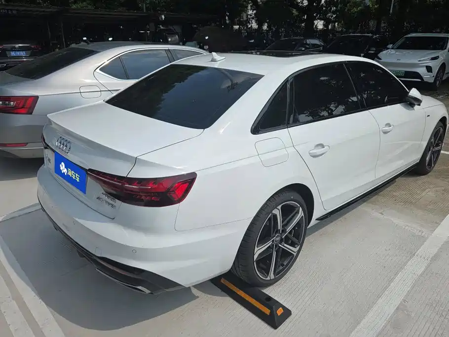 Audi A4 2024