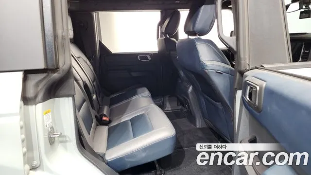Ford Bronco 2024