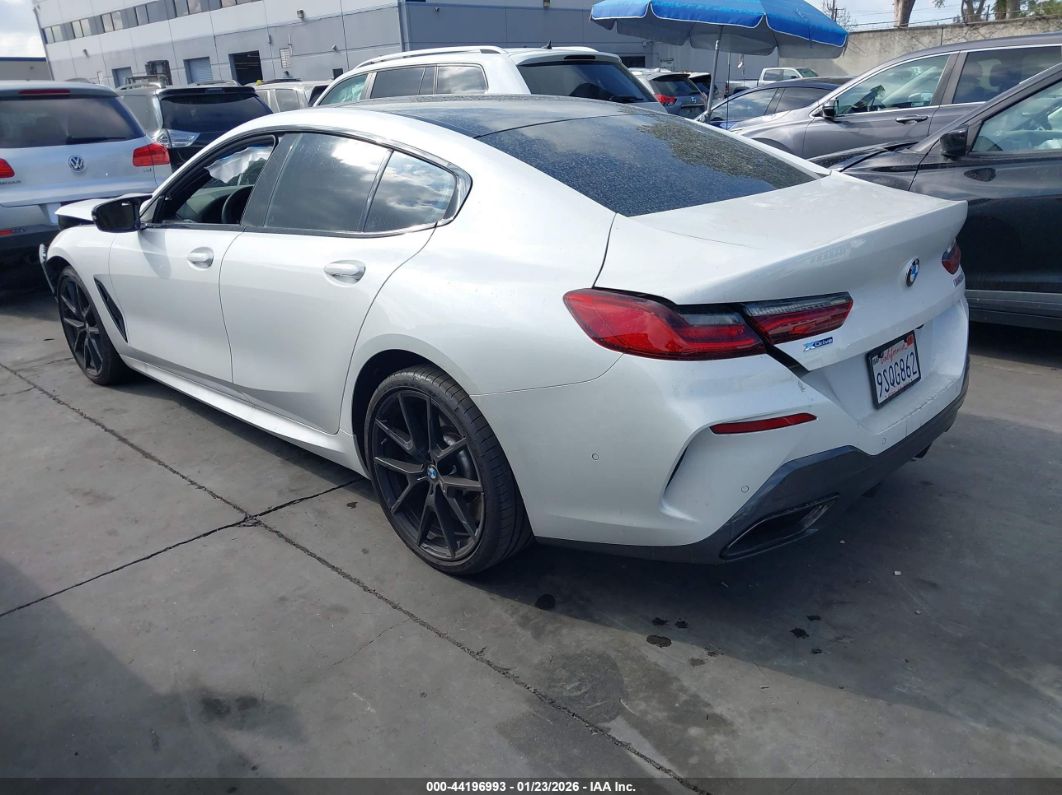 BMW 8 серии 2025