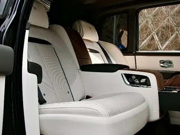 Rolls-Royce Cullinan 2023