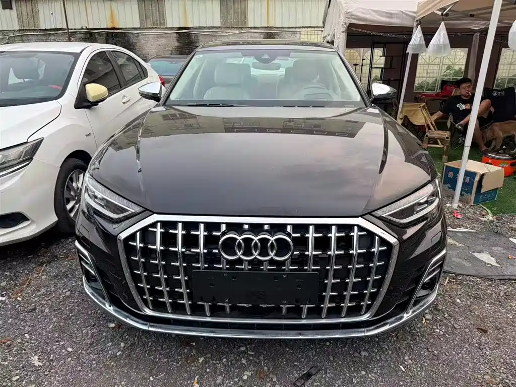 Audi A8 2022