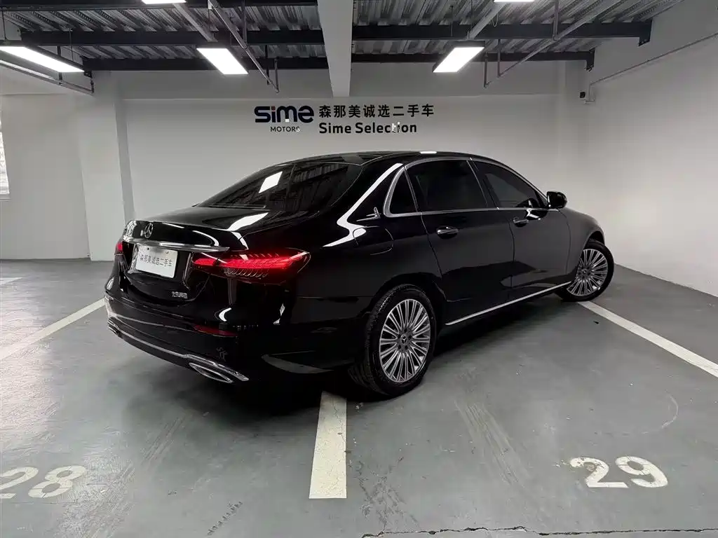 Mercedes-Benz E-Класс 2023