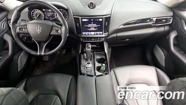 Maserati Levante 2021