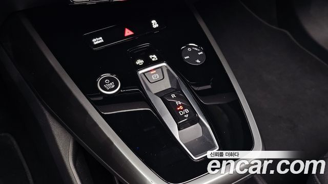 Audi Q4 e-tron 2025