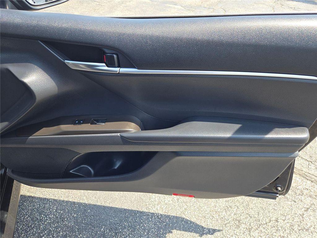 Toyota Camry 2023