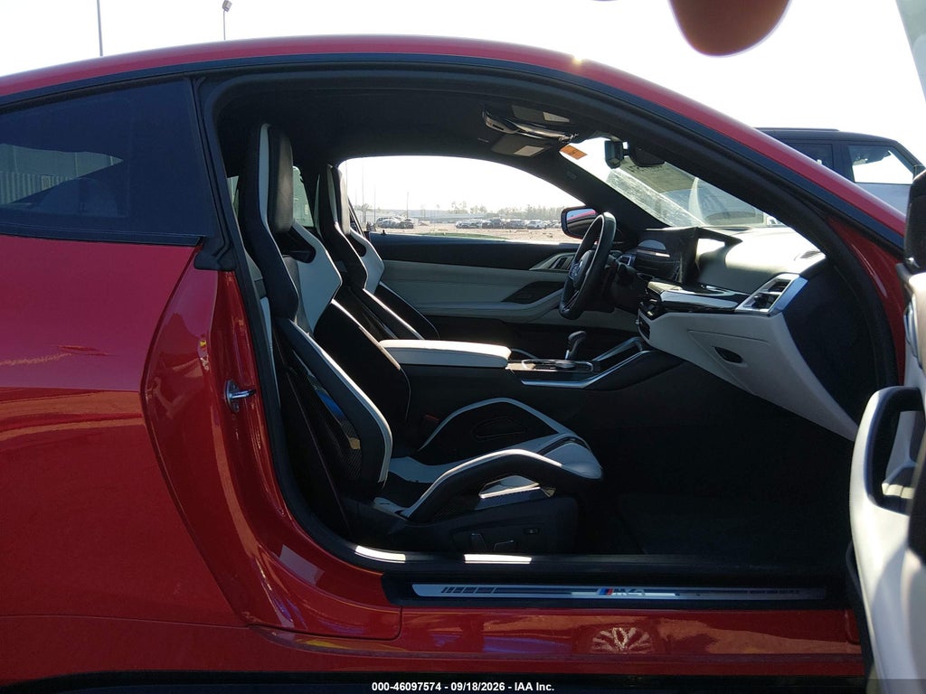 BMW M4 2025