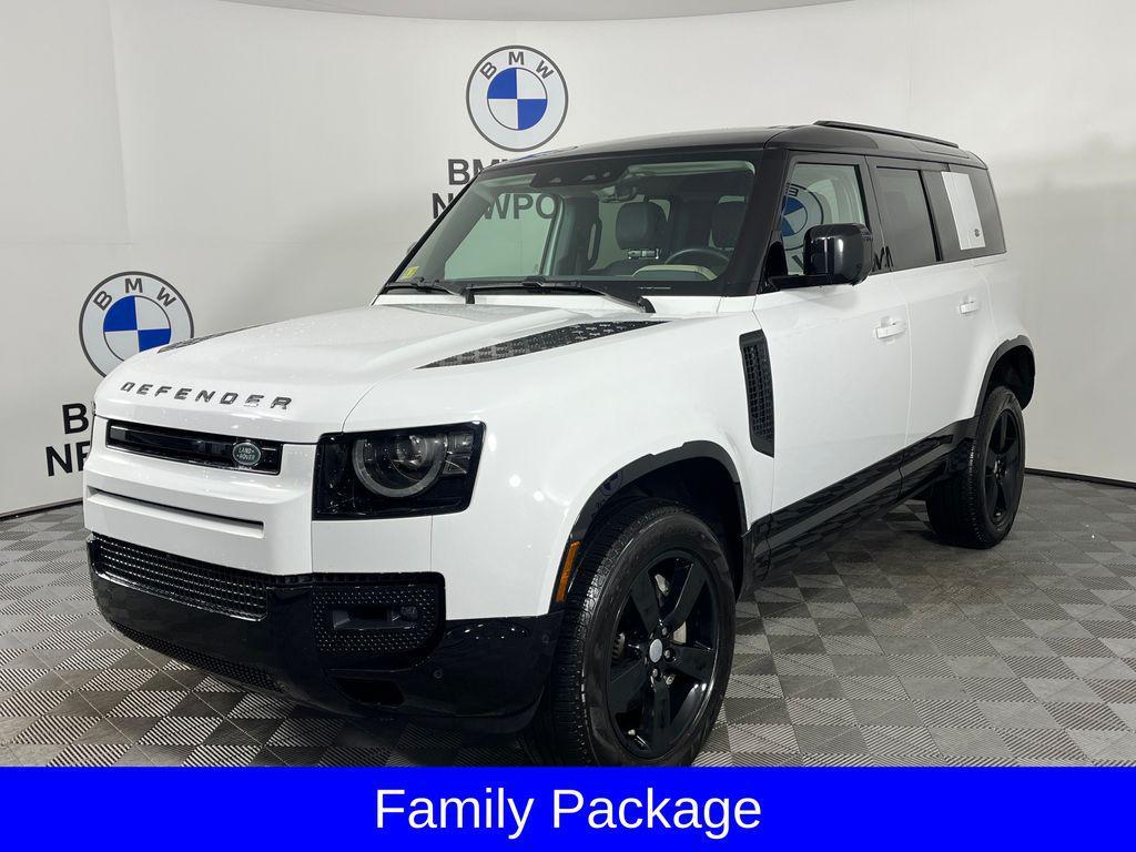 Land Rover Defender 2024