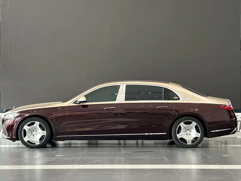 Mercedes-Benz Maybach S-Класс 2022