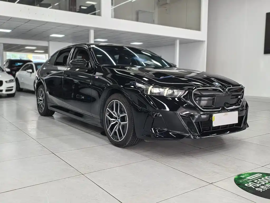 BMW i5 2024