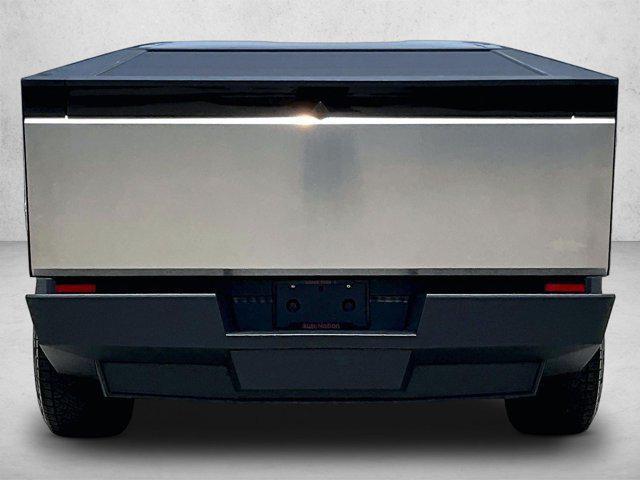 Tesla Cybertruck 2025