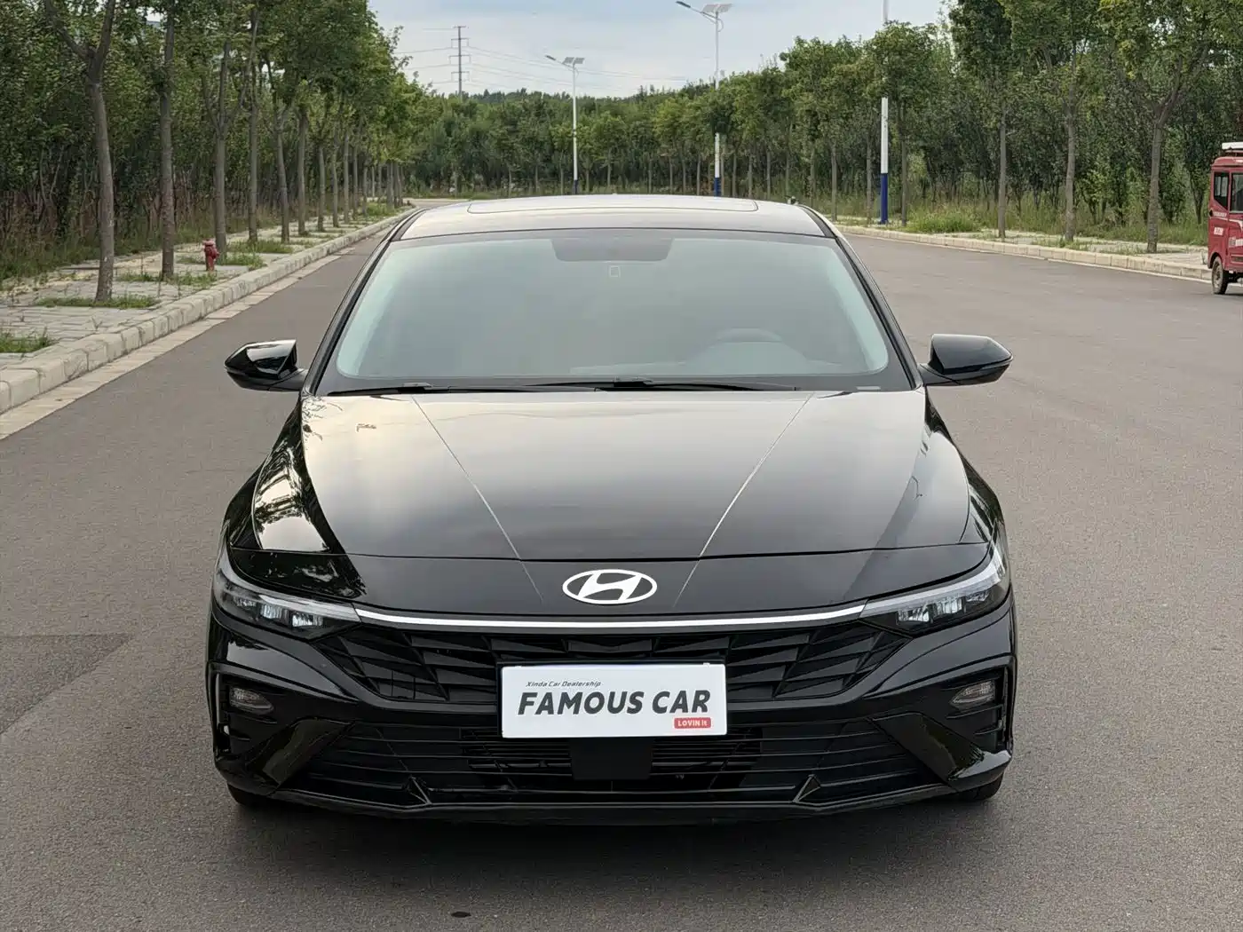 Hyundai Elantra 2025
