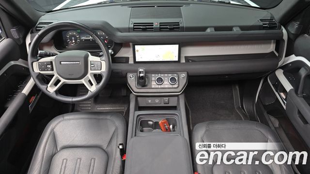 Land Rover Defender 2021