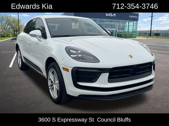 Porsche Macan 2022