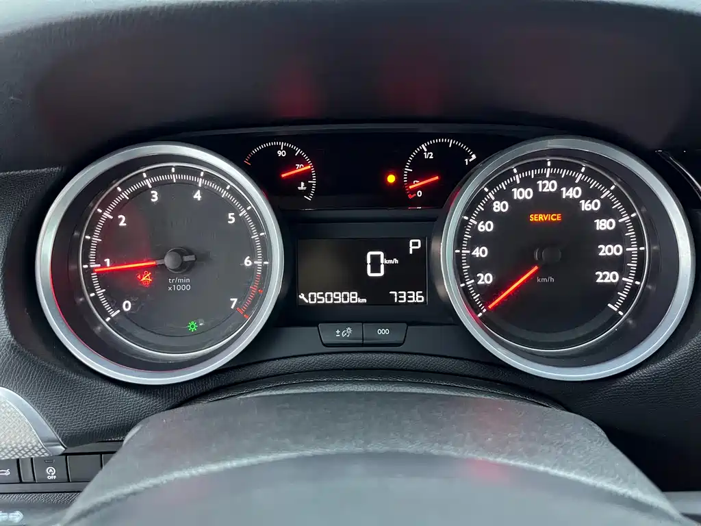 Peugeot 408 2022