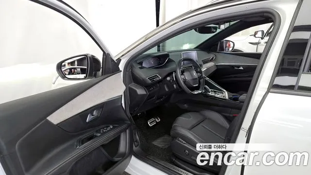 Peugeot 5008 2022