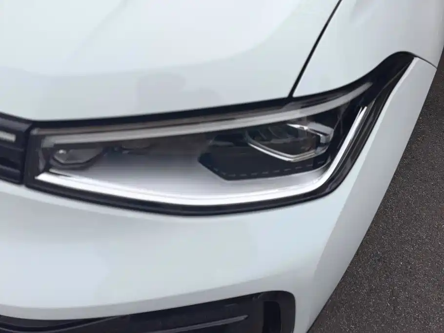 Volkswagen Tharu 2025
