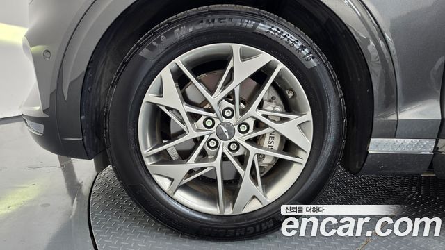 Genesis GV70 2023