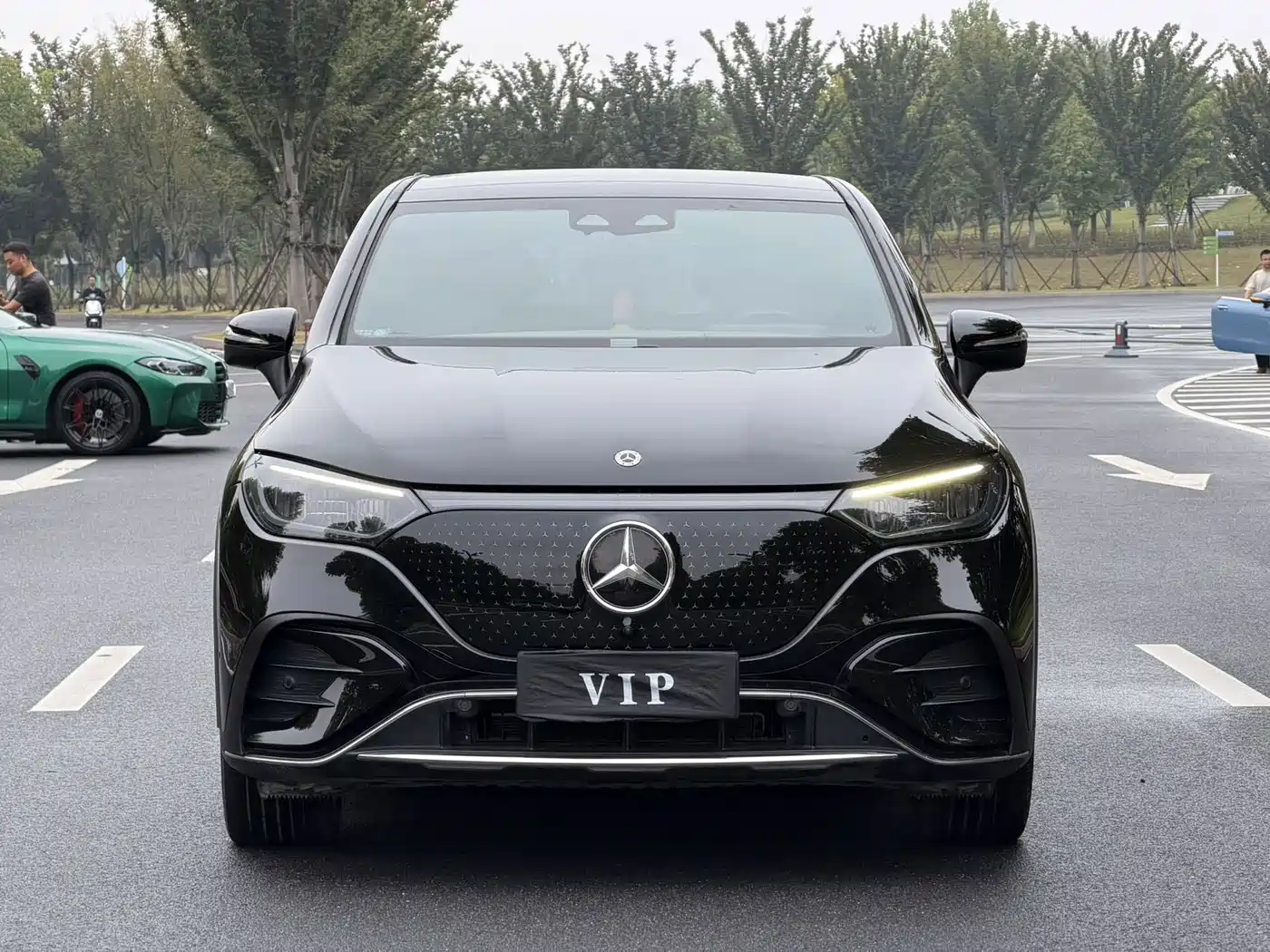 Mercedes-Benz EQE SUV 2024
