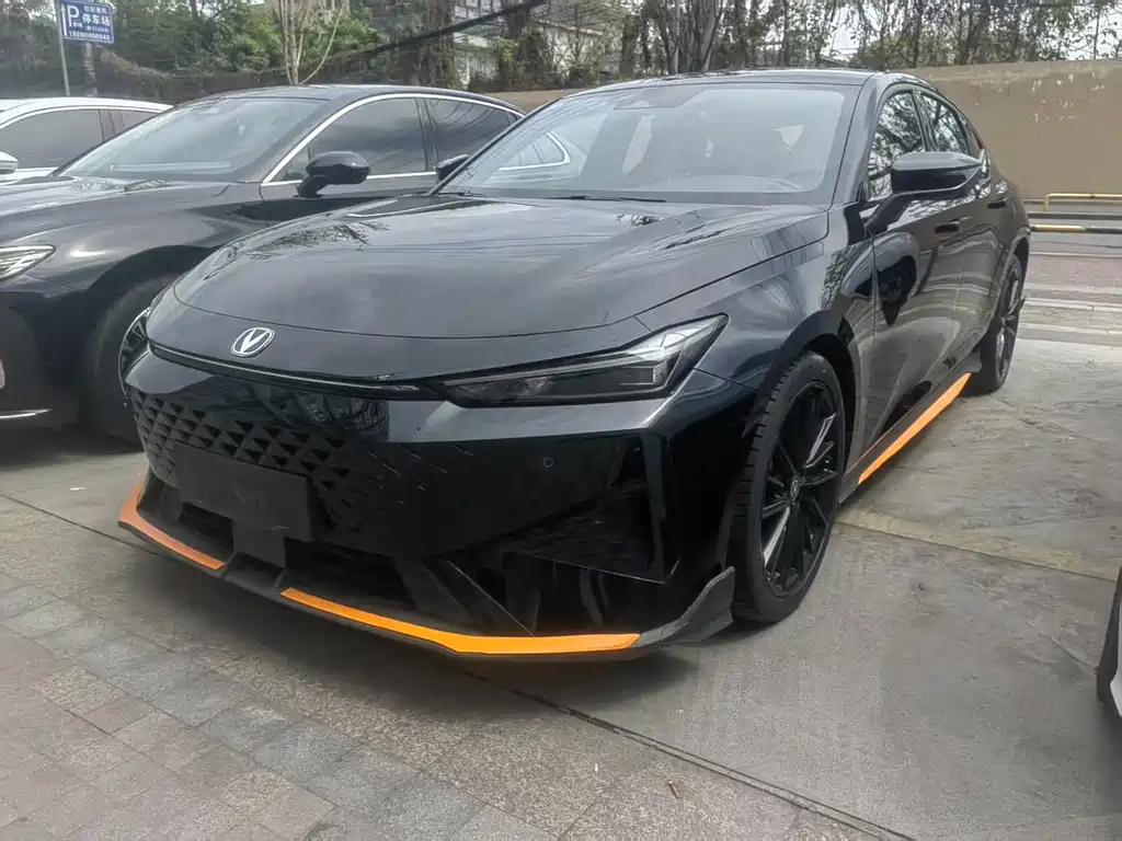 Changan UNI-V 2024