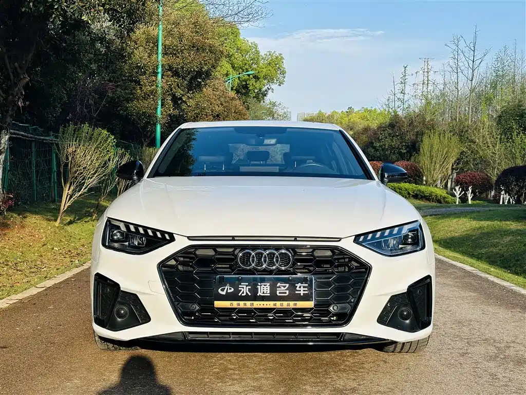 Audi A4 2023