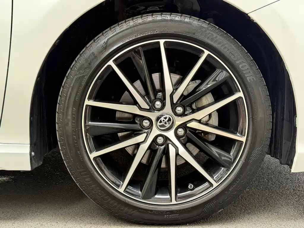 Toyota Camry 2023