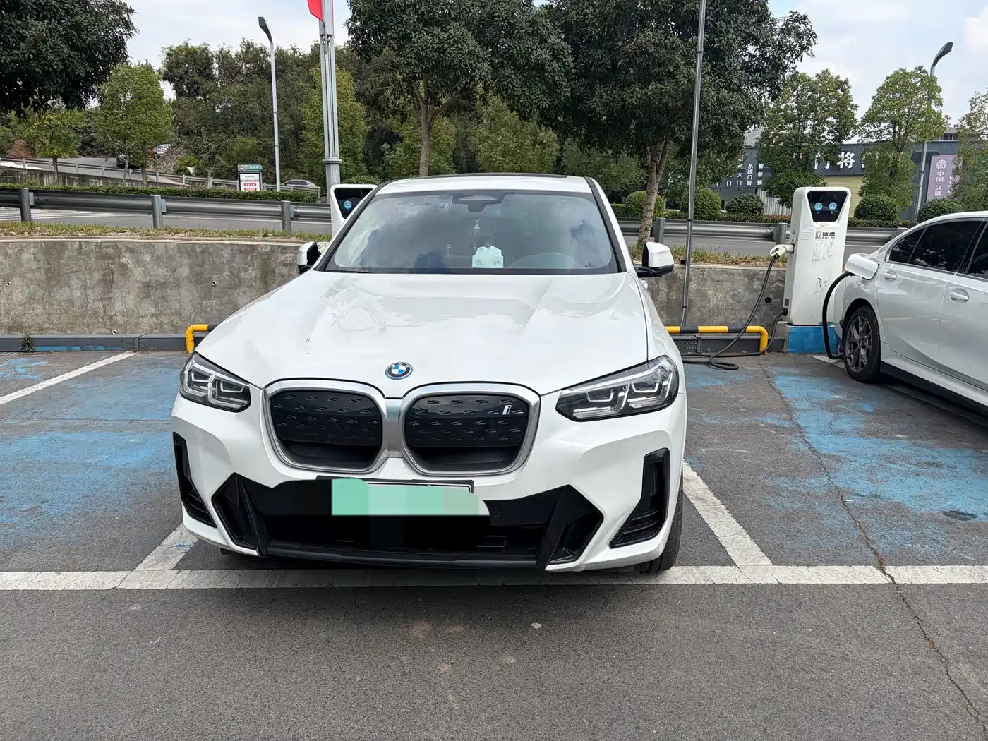 BMW iX3 2023